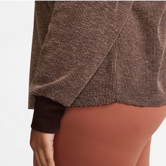 NWT Nike Women's Yoga Luxe Cover-Up - Picture 5 of 7